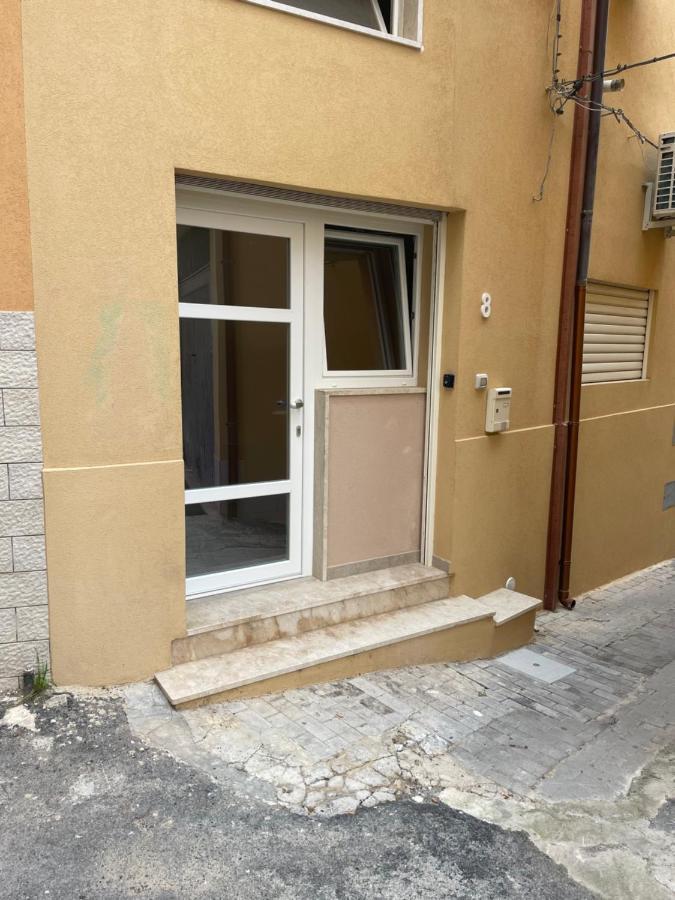 Recente Costruzione, Centrale, Tutti I Comfort Pozzallo Eksteriør bilde